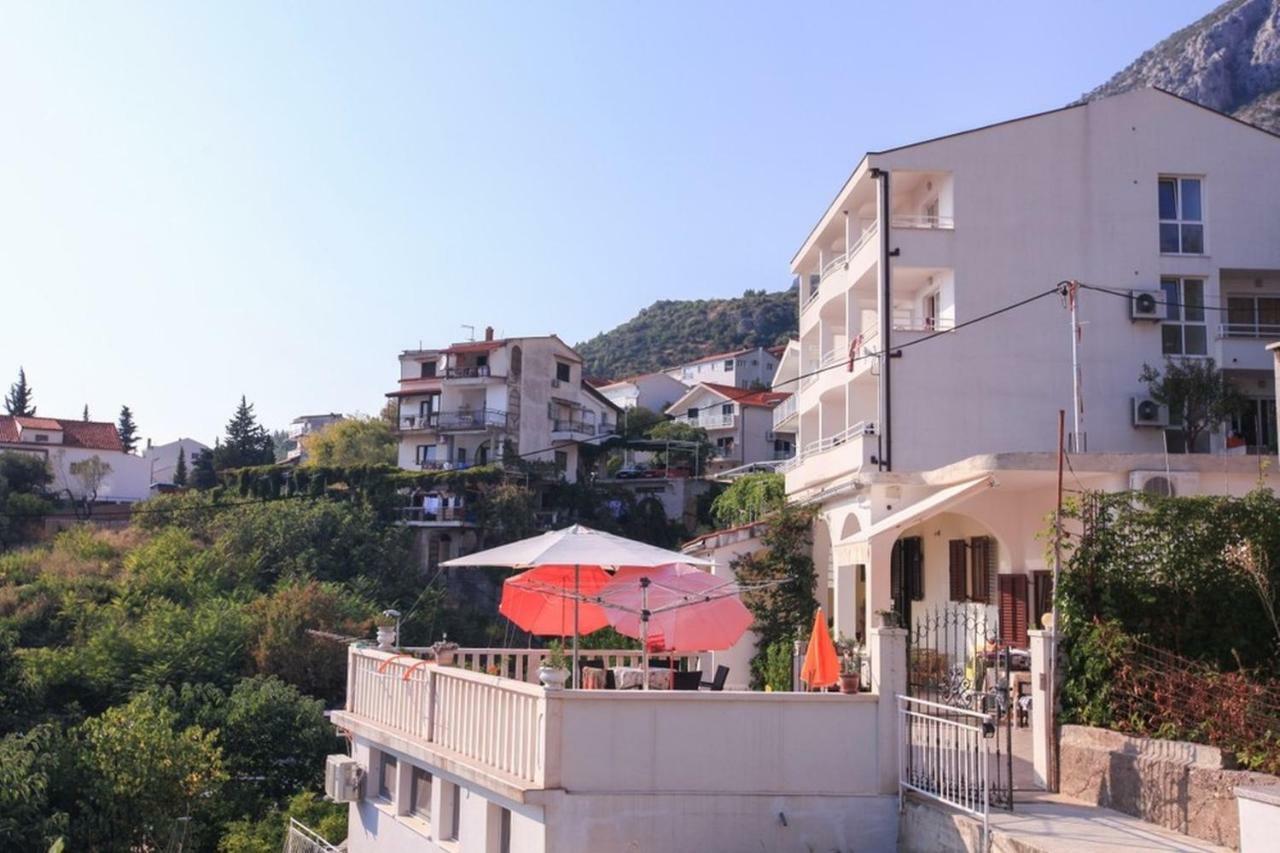 Apartments Damjan Brist Exterior foto